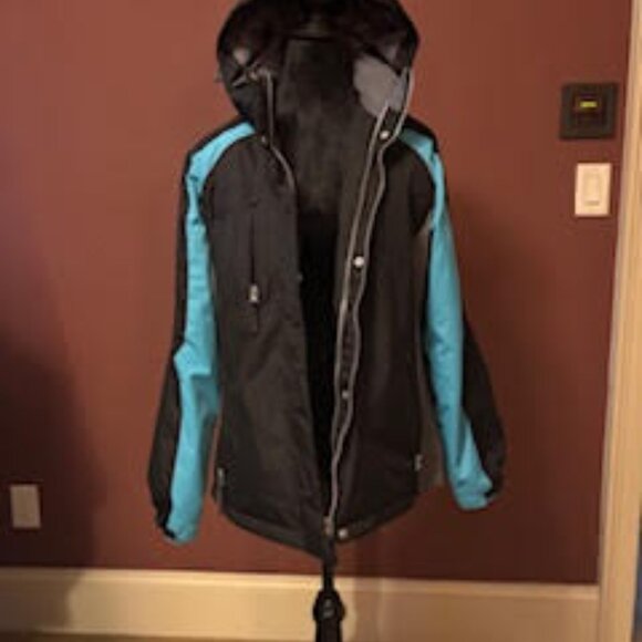 Below Zero 3 in 1 Jacket by Rothschild - Picture 2 of 5